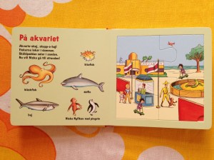 Fyra pussel med den älskade lilla apan Nicke. Lägg pusslen och se vad Nicke Nyfiken träffar för djur.